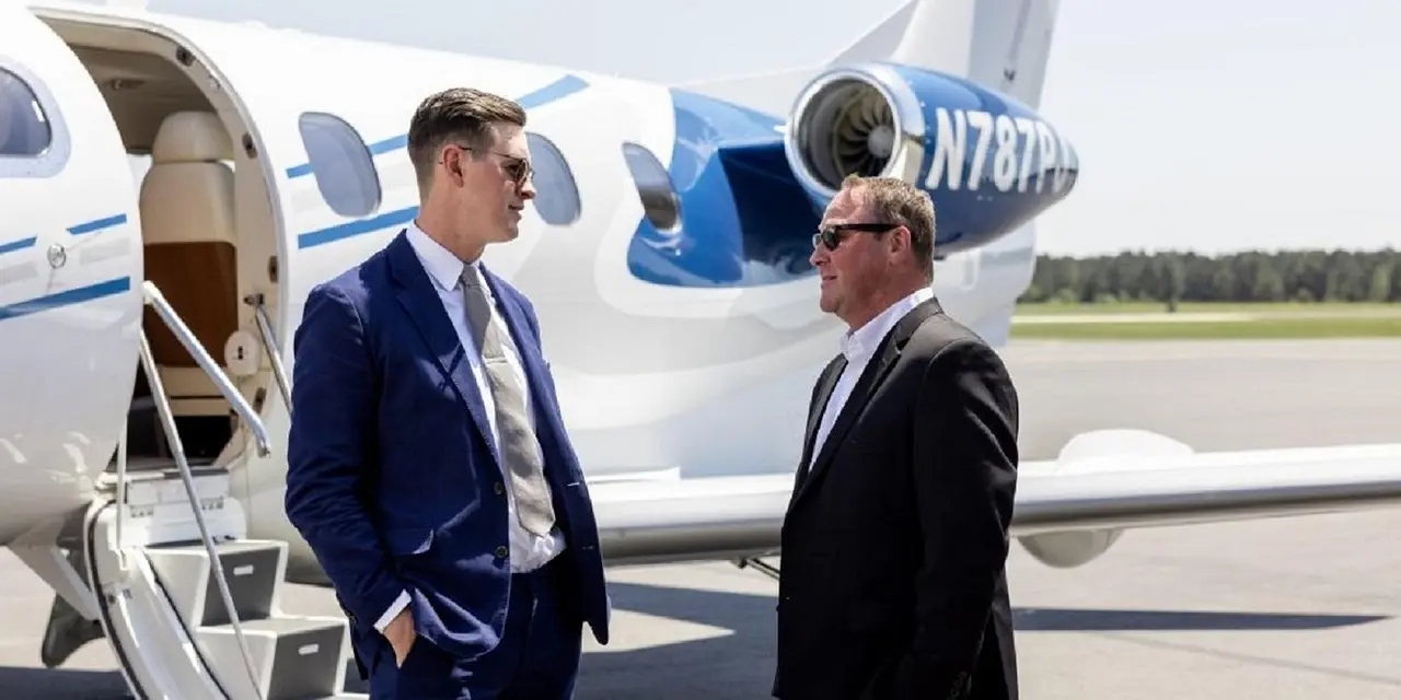 Hvem er den rigeste fodboldspiller? Indblik i millionerne, luksusen og vejen til toppen